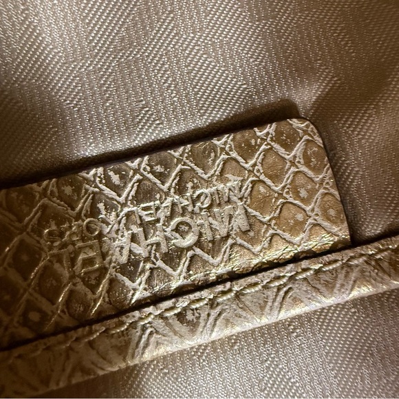Michael Kors Corinne Medium Metallic PYTHON EMBOSSED CORINNE MEDIUM MESSENGER - Picture 7 of 11